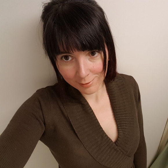 Meet your Posher, Dawn - Picture 1 of 1